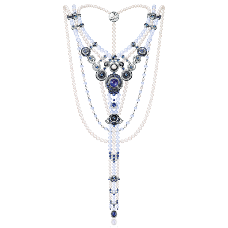 _le-danse-de-temps-necklace-is-inspired-by-the-colourful-circular-motifs-used-by-robert-delaunay