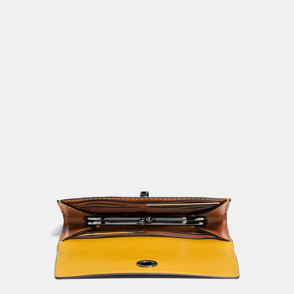 resized_Disney-x-Coach_65793_dkl4a_a8