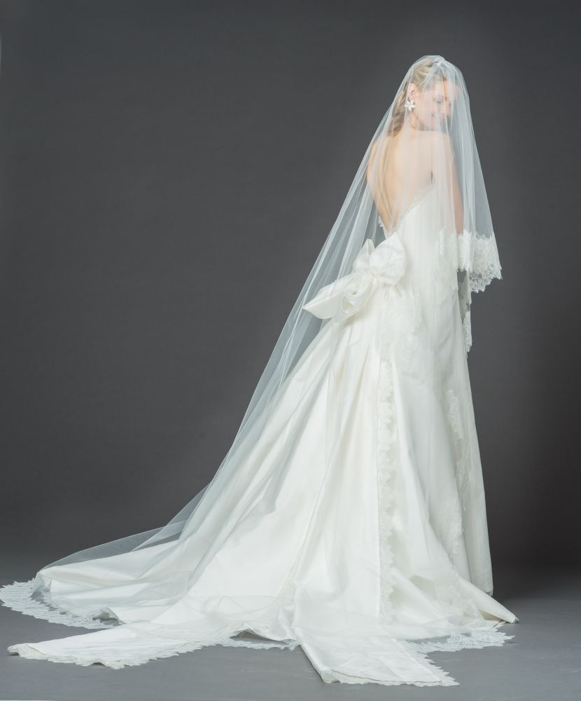 resized_Jacqueline with veil
