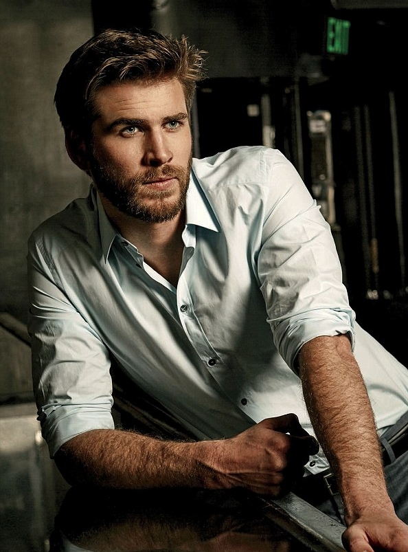 ليام هيمسوورث (5)