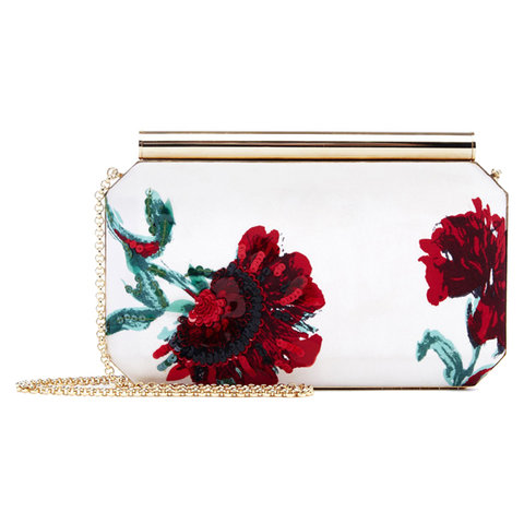 062016-kiernan-shipka-3