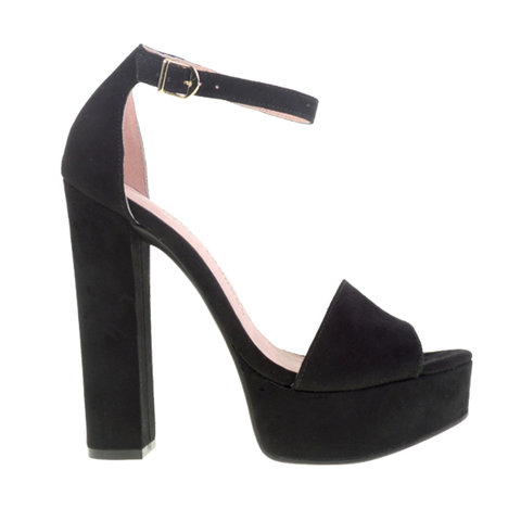 062016-kiernan-shipka-6