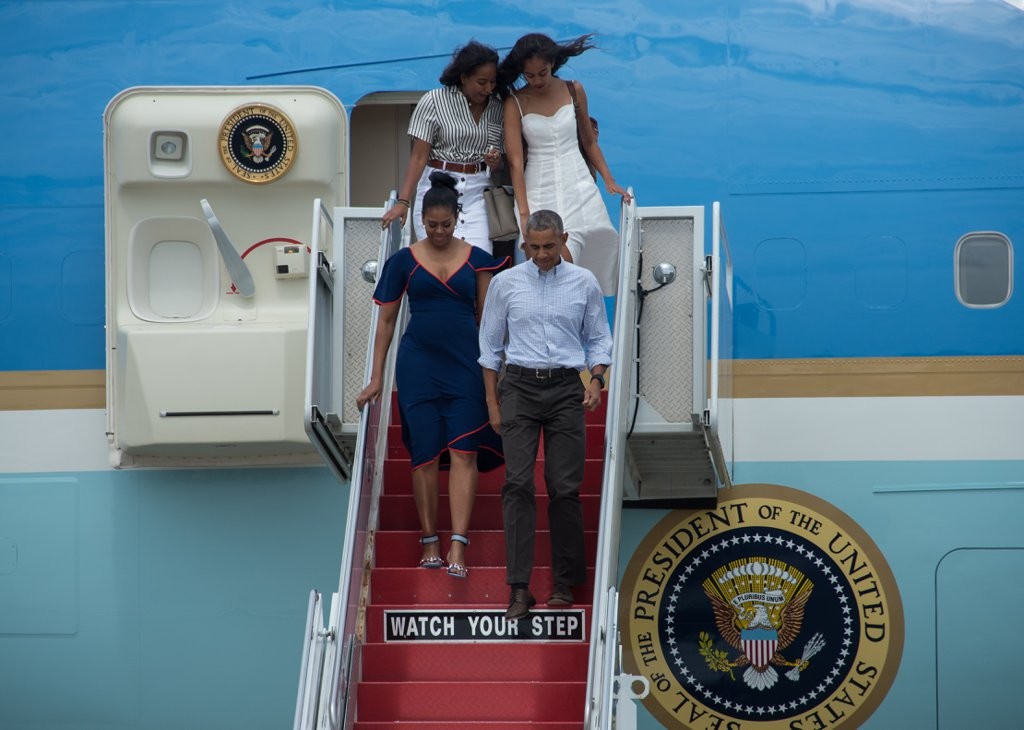 Michelle-Obama-Dress-Vacation-Martha-Vineyard-2016 (1)