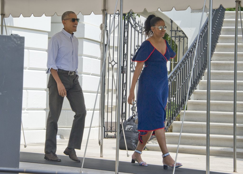 Michelle-Obama-Dress-Vacation-Martha-Vineyard-2016 (8)