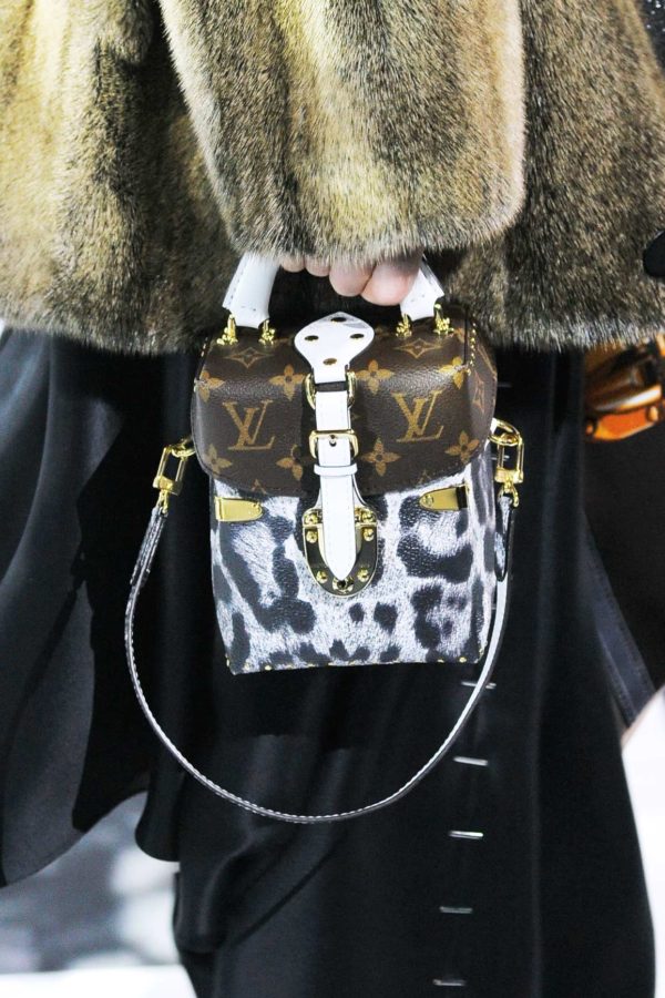 mini-camera-fall-bags-louis-vuitton-600x900