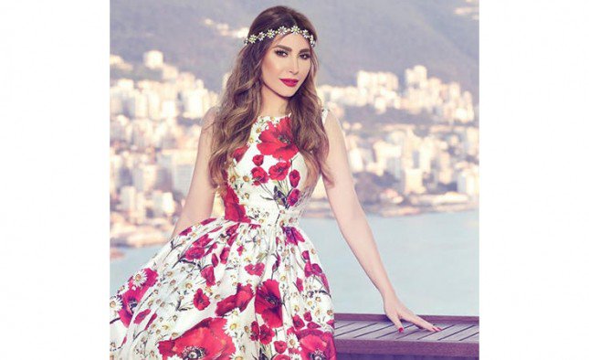 اناقة النجمات (11)