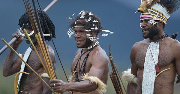قبيلة إندونيسية (2)