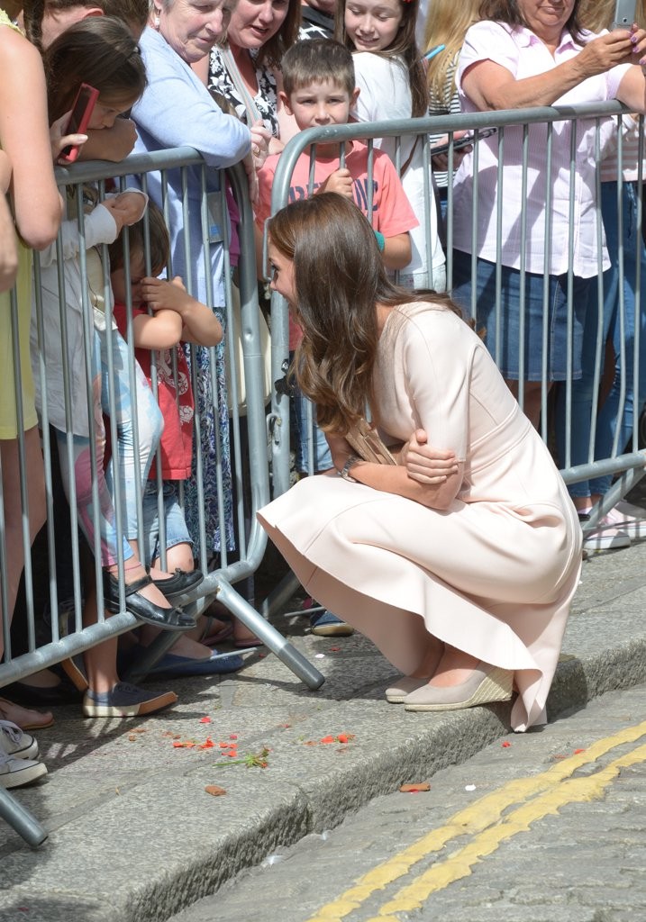 She-Wore-Shoes-Just-Time-Since-Summer-Almost-Over