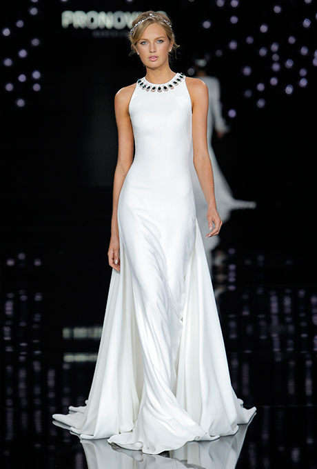 pronovias-spring-2017-wedding-dresses-14