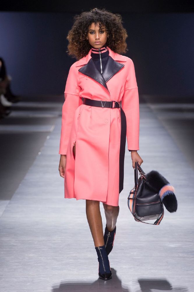 resized_versace_women_fw16_018