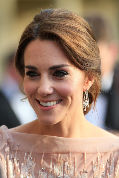 chandelier-diamond-earrings-kate-middleton