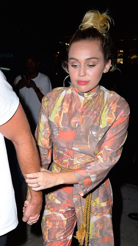 date-night-definitely-calls-her-diamond-sparkler