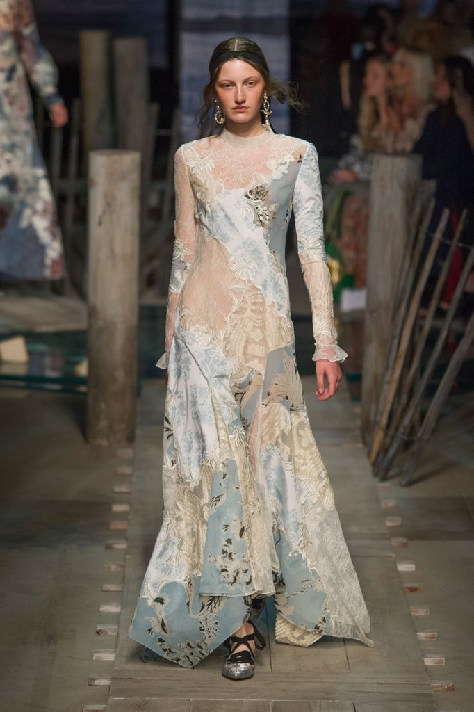 we-think-lace-patchwork-design-like-one-elegant-bold