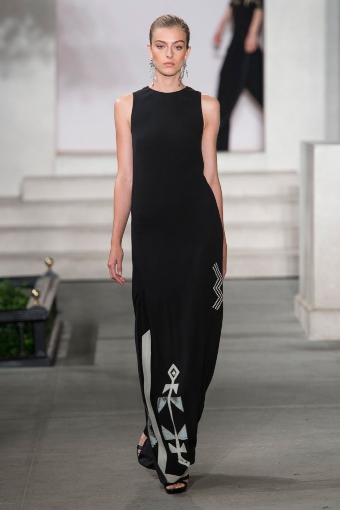 we-think-she-should-try-out-iconic-designer-eveningwear