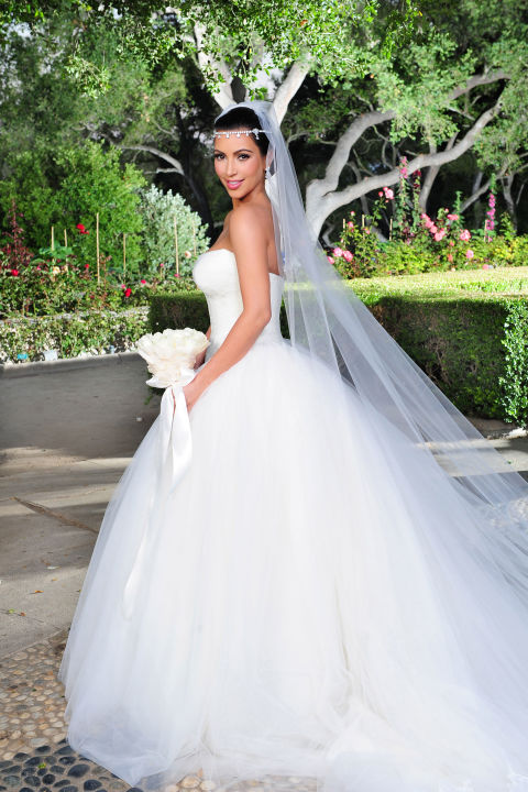 ghk-most-expensive-wedding-dresses-kim-kardashian-kris-startraks