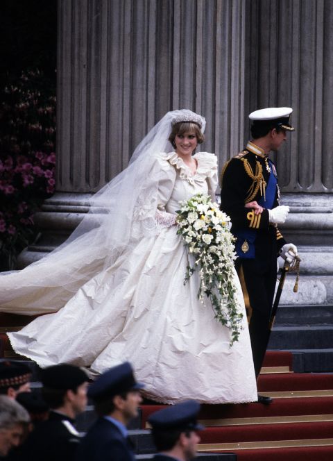 princess-diana-wedding-dress-1
