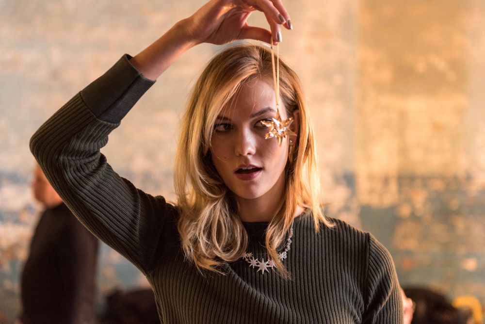 resized_fw16_bts_karlie_give-brilliant_4