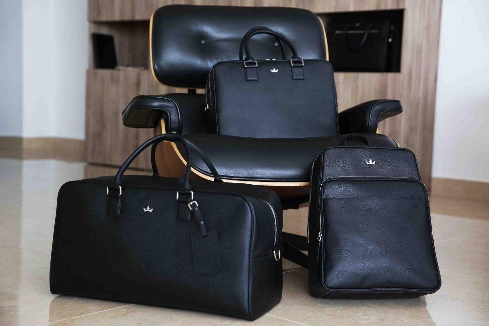 resized_roderer-travel-collection-1-on-chair