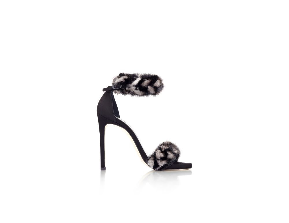 resized_stuart-weitzman_bunnylove_high-resolution_black_fw16