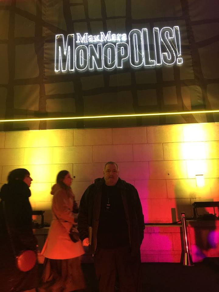 حضور عدنان الكاتب  عرض أزياء 