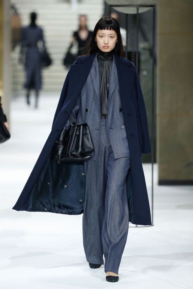 من عرض ماكس مارا