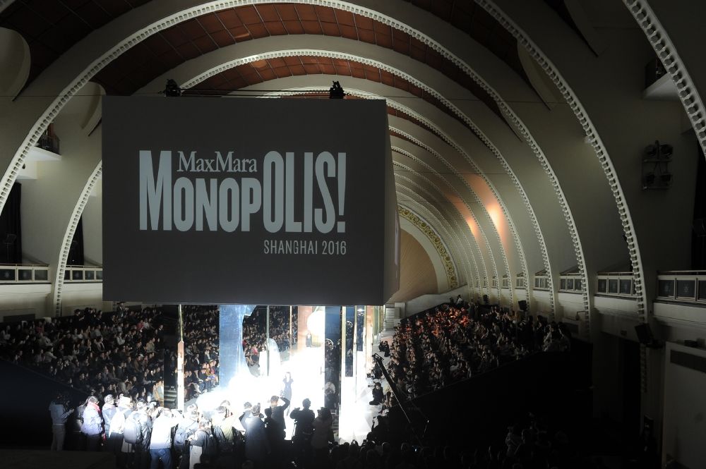 عرض أزياء عالمي يحمل اسم  Monopolis