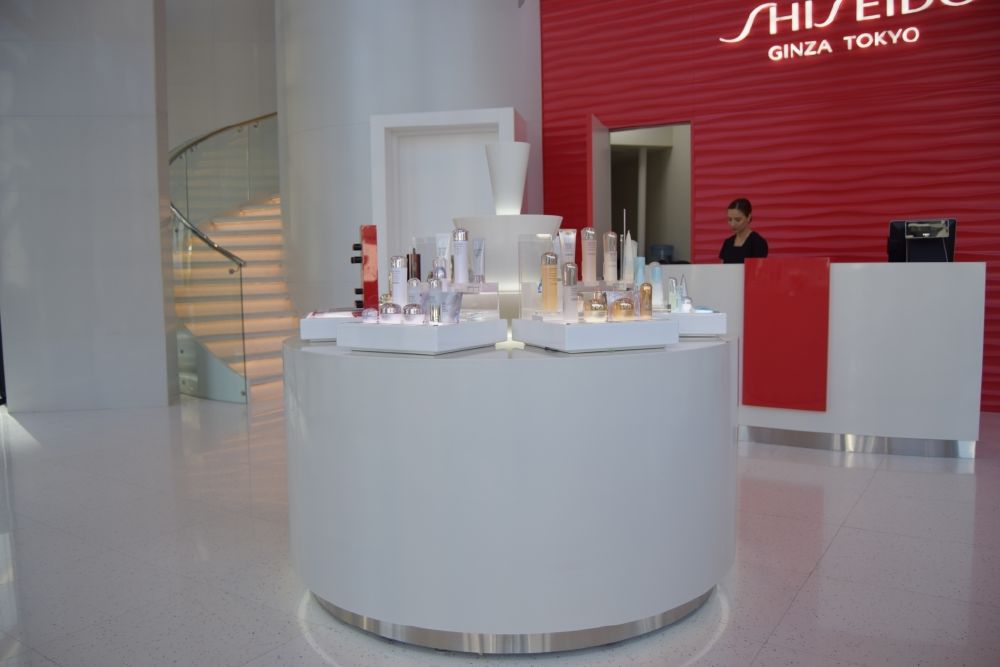 متجر Shiseido مجموعة متنوعة للعناية بالجسم والبشرة