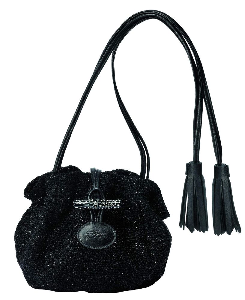 أحد الأنواع الفخمة من الكريستال) للحقائب النسائية المسائية