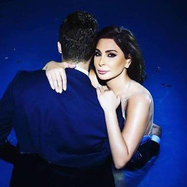 إليسا تعيش قصة حب