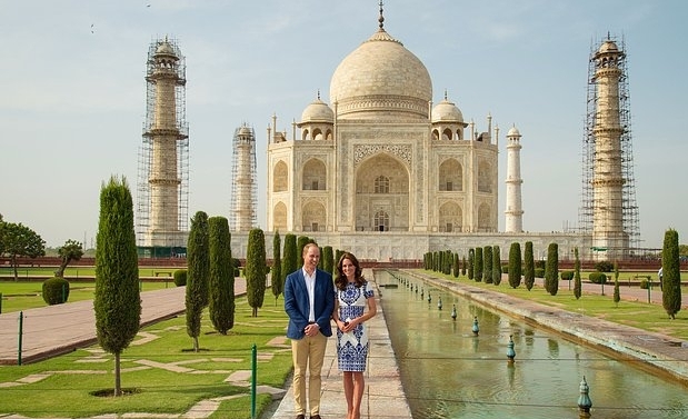 الأمير وليام وزوجته كيت يسافران في زيارة رسمية إلى الهند
