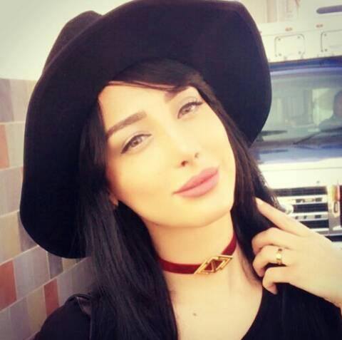بسمة بوسيل فخورة بنجاح تامر حسني