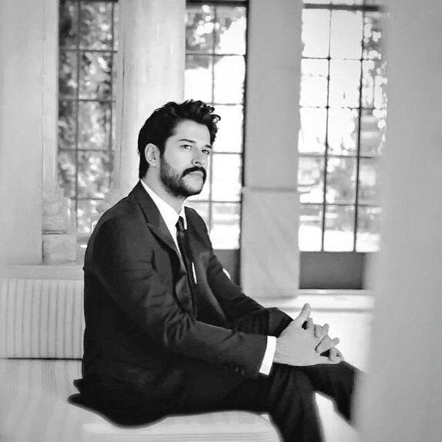 بوراك أوزجيفيت يتعرض لموقف محرج!!