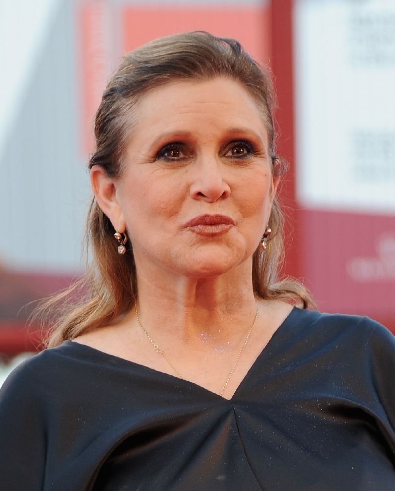 وفاة كاري فيشر الشهيرة بالأميرة ليا