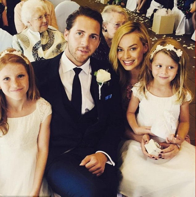 مارجوت روبي تتزوج من صديقها في حفل زفاف سري