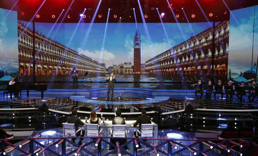 كاظم الساهر يُزيّن مسرح 