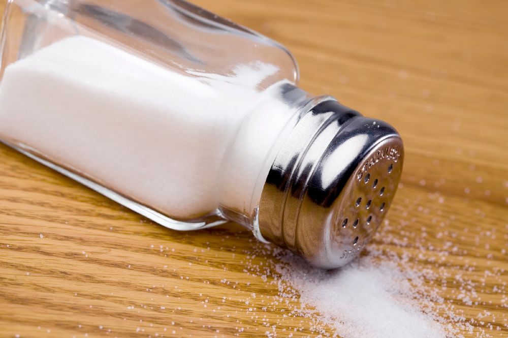 الملح يعمل على إزالة المزيد من الكالسيوم