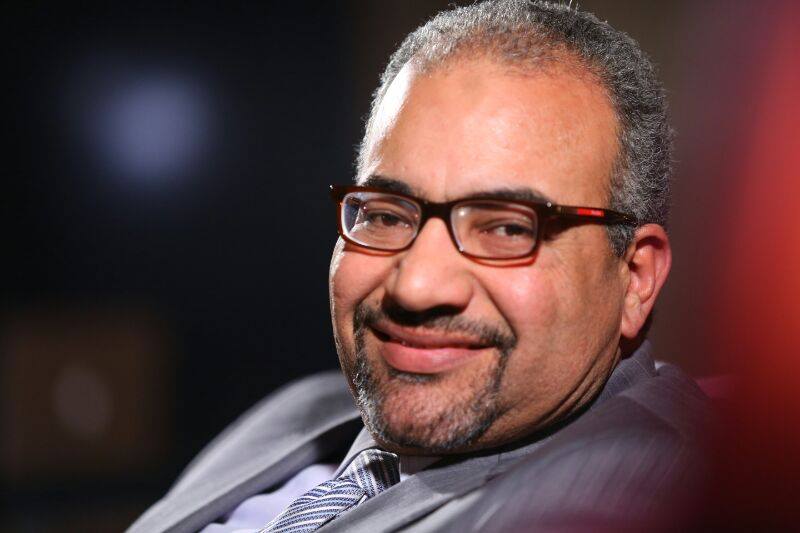 بيومي فؤاد يضع حسن الرداد في موقف محرج