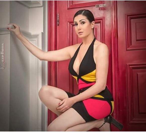 غادة عبد الرازق تخضع لجلسة تصوير جديدة