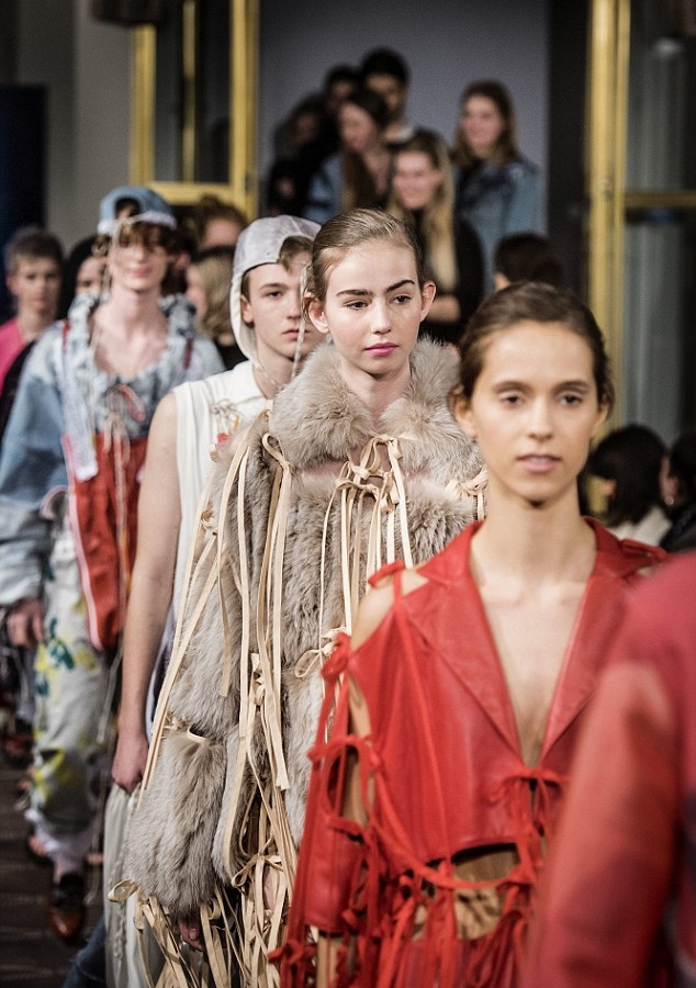 عروض أسبوع الموضة في كوبنهاجن