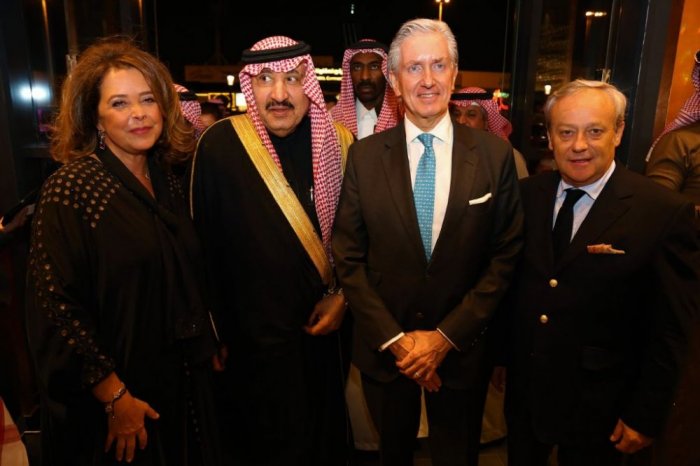 كبار الشخصيات الرسمية في افتتاح أول فرع لفوري آند جالاند في السعودية