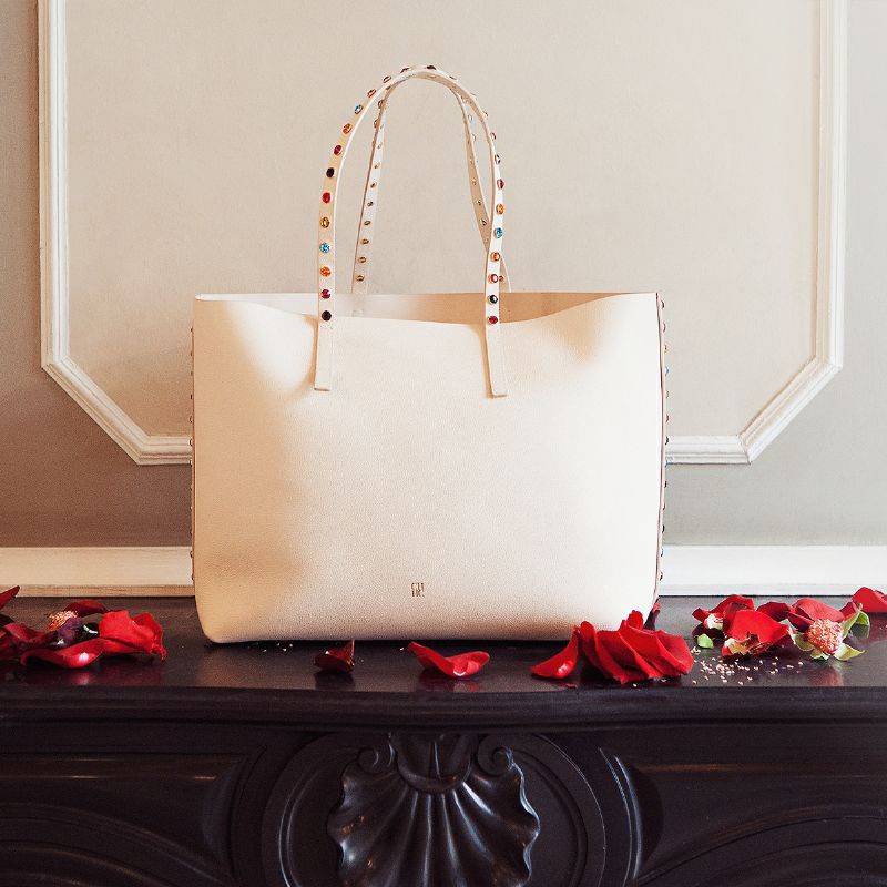 مجموعة CH Carolina Herrera