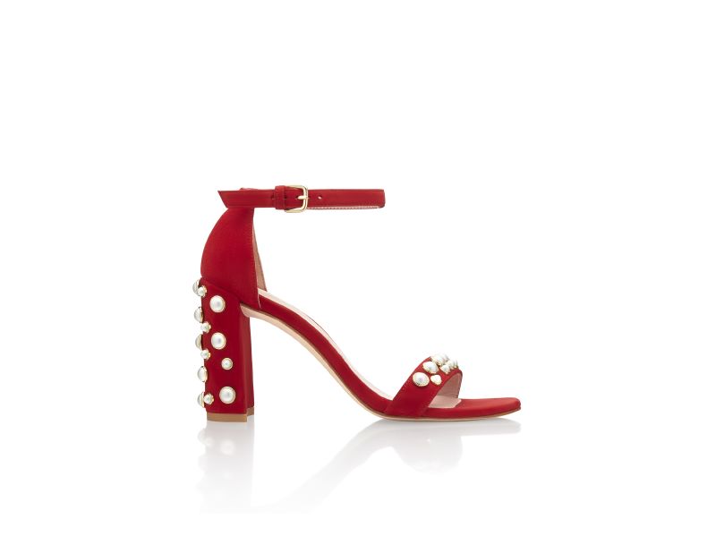 مجموعة StuartWeitzman لربيع صيف 2017