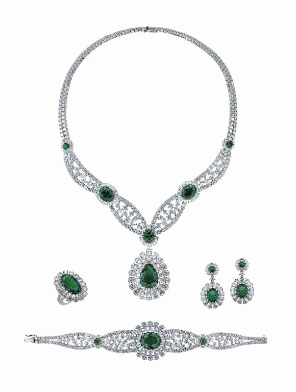 مجوهرات معوض معايير التميز والبراعة والحرفية الفائقة، والثقة