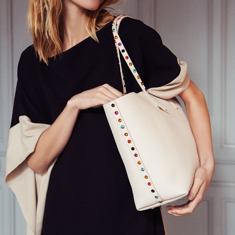 من مجموعة CH Carolina Herrera