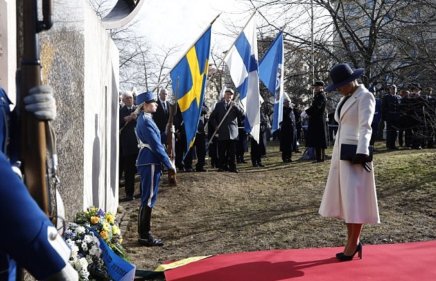 الأميرة فيكتوريا تحي ذكرى فيلق المتطوعين السويديين