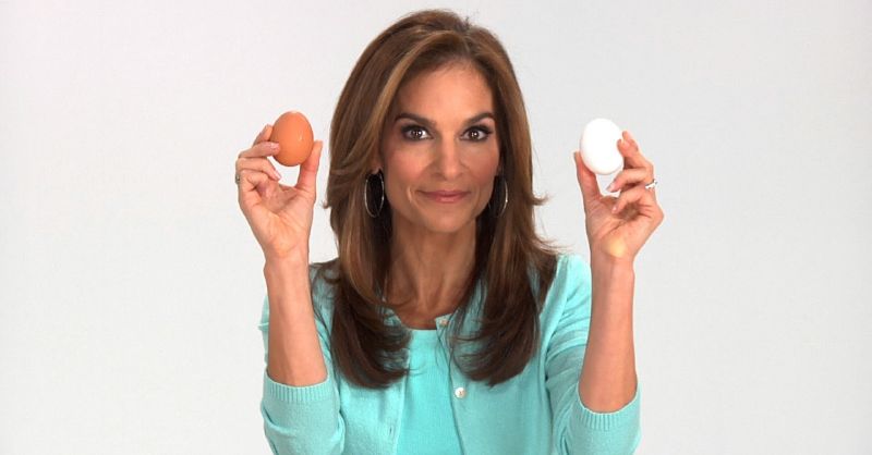 البيض يساعد على بناء الأظافر ومنحهم مظهر أكثر لمعانا