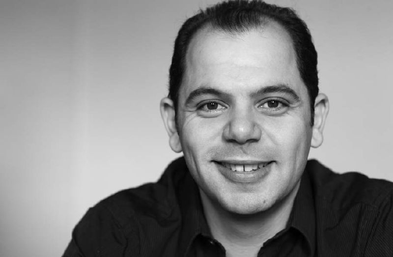 رامي إمام سعيد بالتعاون مع والده عادل إمام