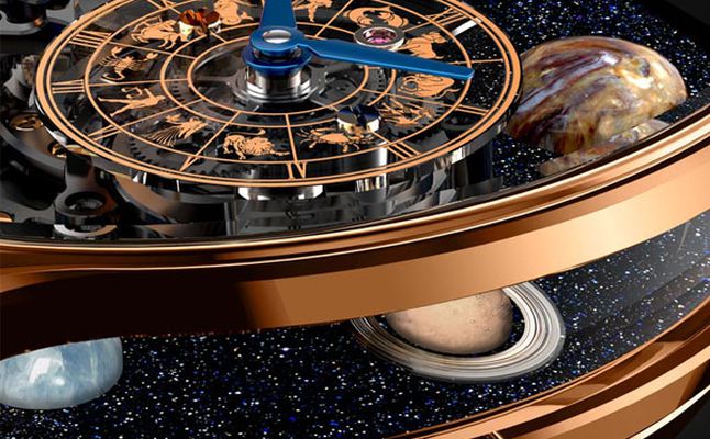 ساعة Astronomia Solar تضمّ الكواكب الثمانية في نظامنا الشمسي