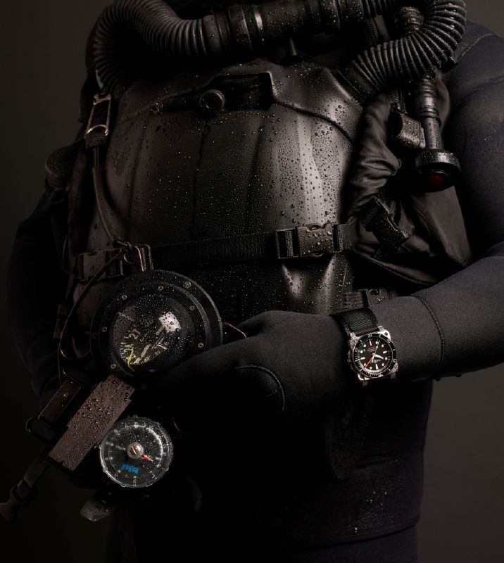 Bell & Ross ساعة اعتمادية للغواصين المحترفين