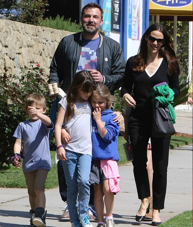 أول شرخ في عائلة جنيفر جارنر وبين أفليك